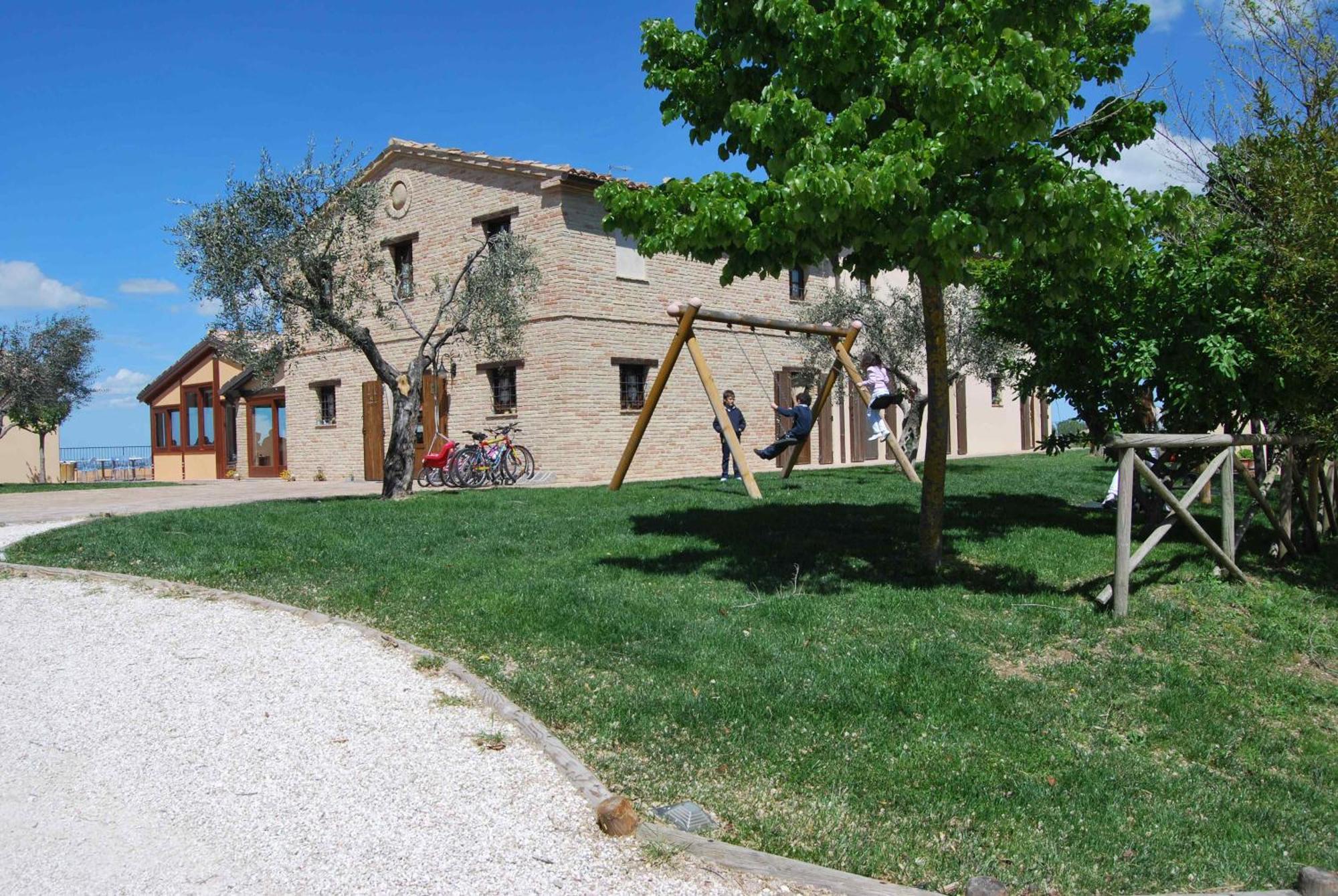 Cadabò Vila Montecarotto Exterior foto
